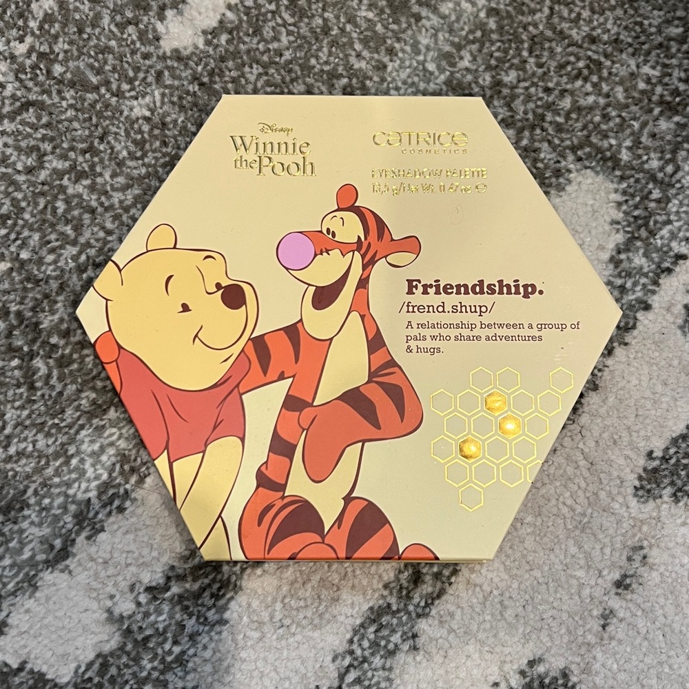 Catrice Cosmetics Disney Winnie The Pooh Eyeshadow Palette FRIENDSHIP
